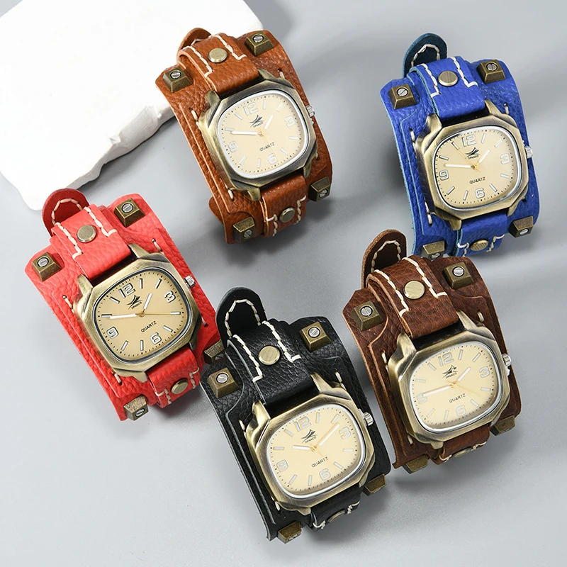 Men's Vintage Hip Hop Punk Quartz Watch - Handmade Rivet Genuine Leather Strap Fashion Accessory