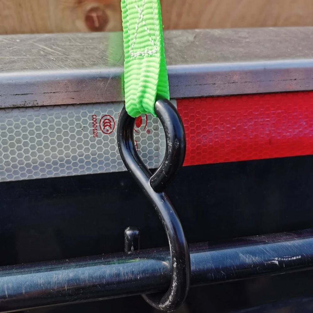 500 lbs robuste Ratschen-Spanngurte, 4er-Pack, 10 Fuß verstellbarer S-Haken, nicht beschädigend, gepolsterter Griff, langlebiges Gurtband