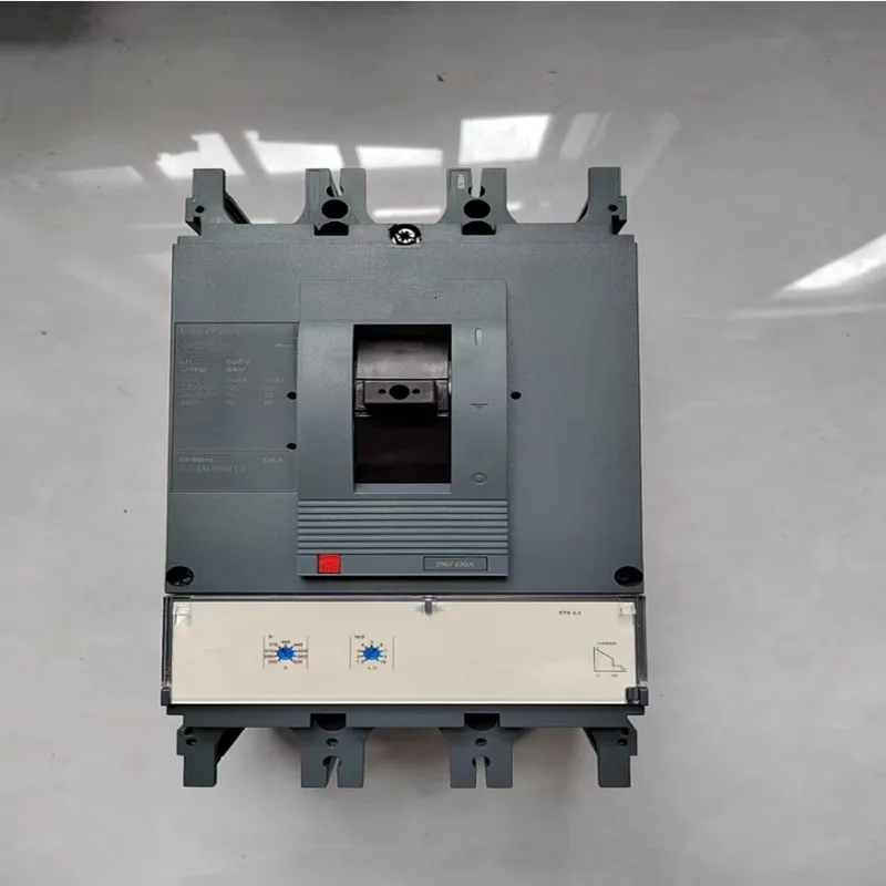 

Brand new original molded case circuit breaker LV563515 CVS630H ETS 2.3 630A 3P3D LV563326 CVS630H TM600D 3P3D