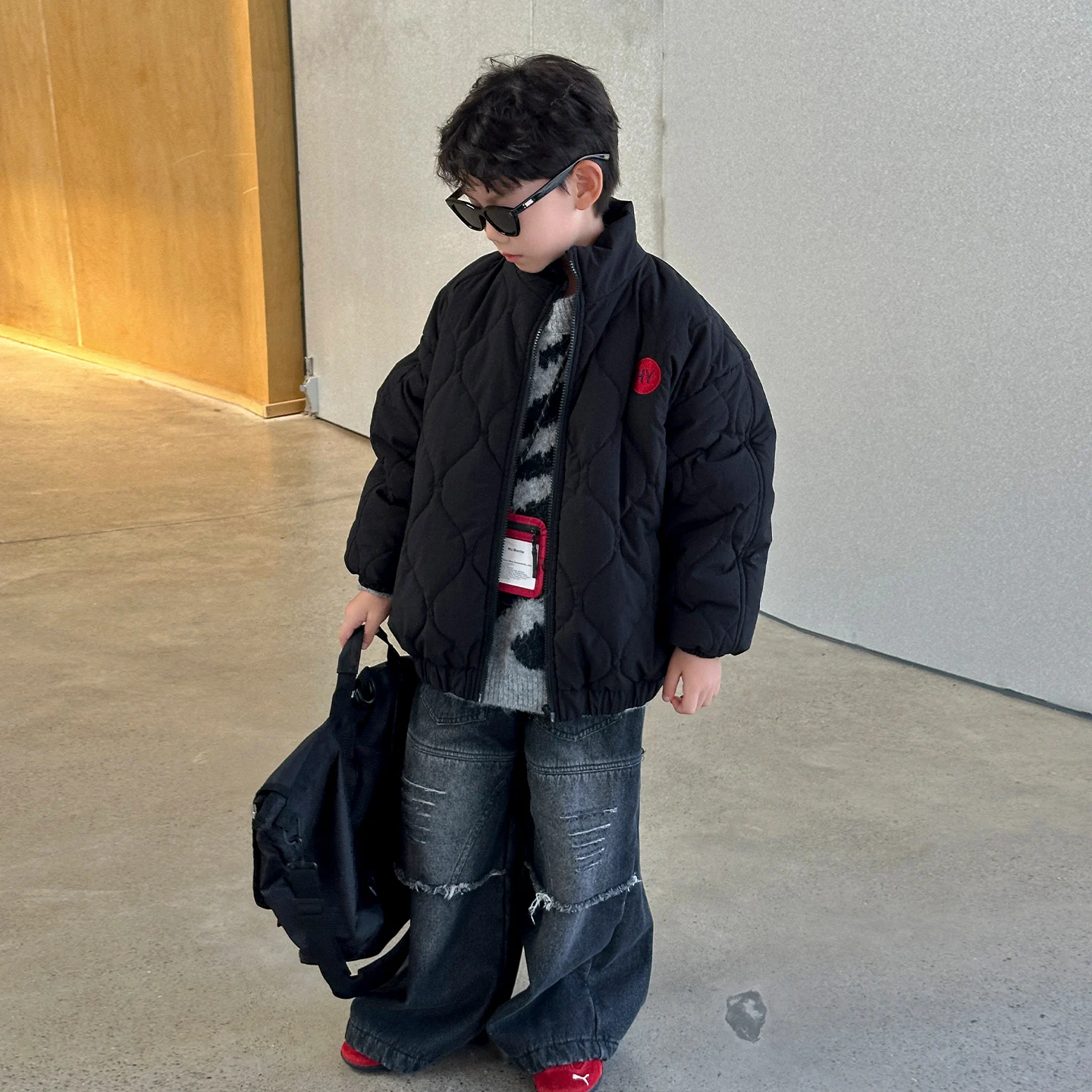 

Зимняя утепленная куртка для мальчиков из хлопка с пуховым наполнителем, молодежная модная модель, приталенный крой, для дома, с длинными рукавами, на молнии, водонепроницаемая