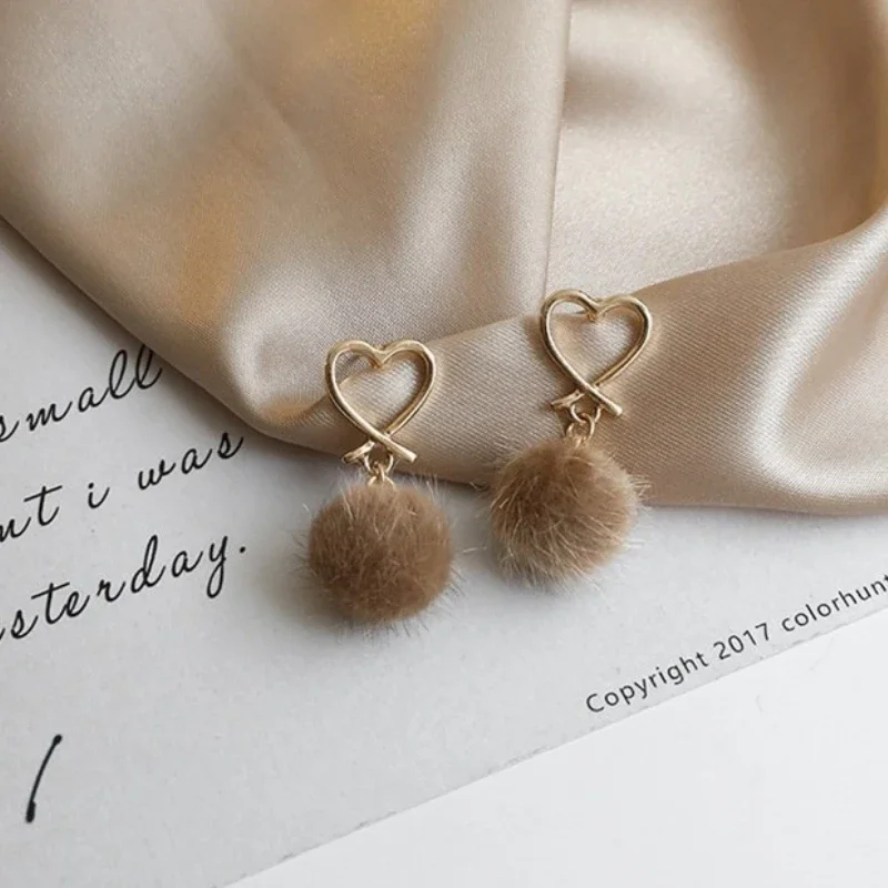 Cute Hollow Heart Ball Clip Earrings Simple Fashion little brown hair ball Earrings for women Mink ball Earrings Jewelry