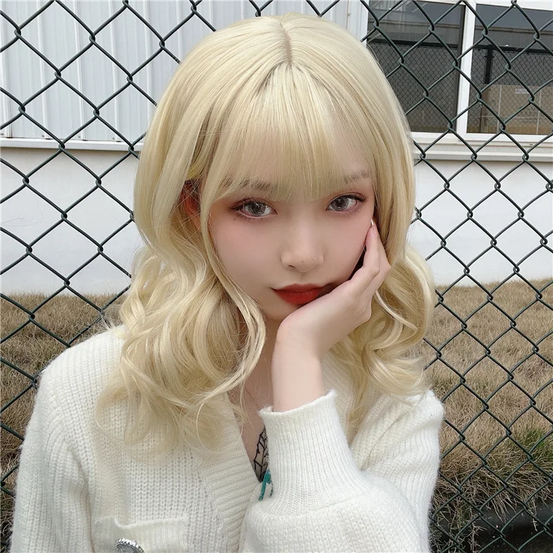 

Women's medium-length wig, off-white gold big waves, shoulder-length collarbone-length slightly wavy long hair, synthetic wig