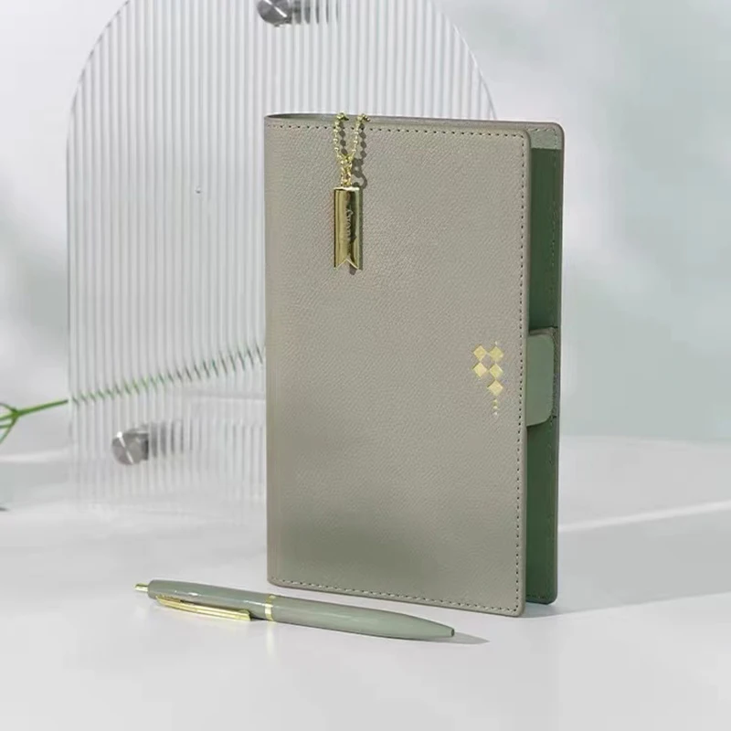 A5 A6 PU Leather Binder Notebook Set With metal hangtag Bookmarks Pen Journal Agenda Planner Business Customized Notepad Gift