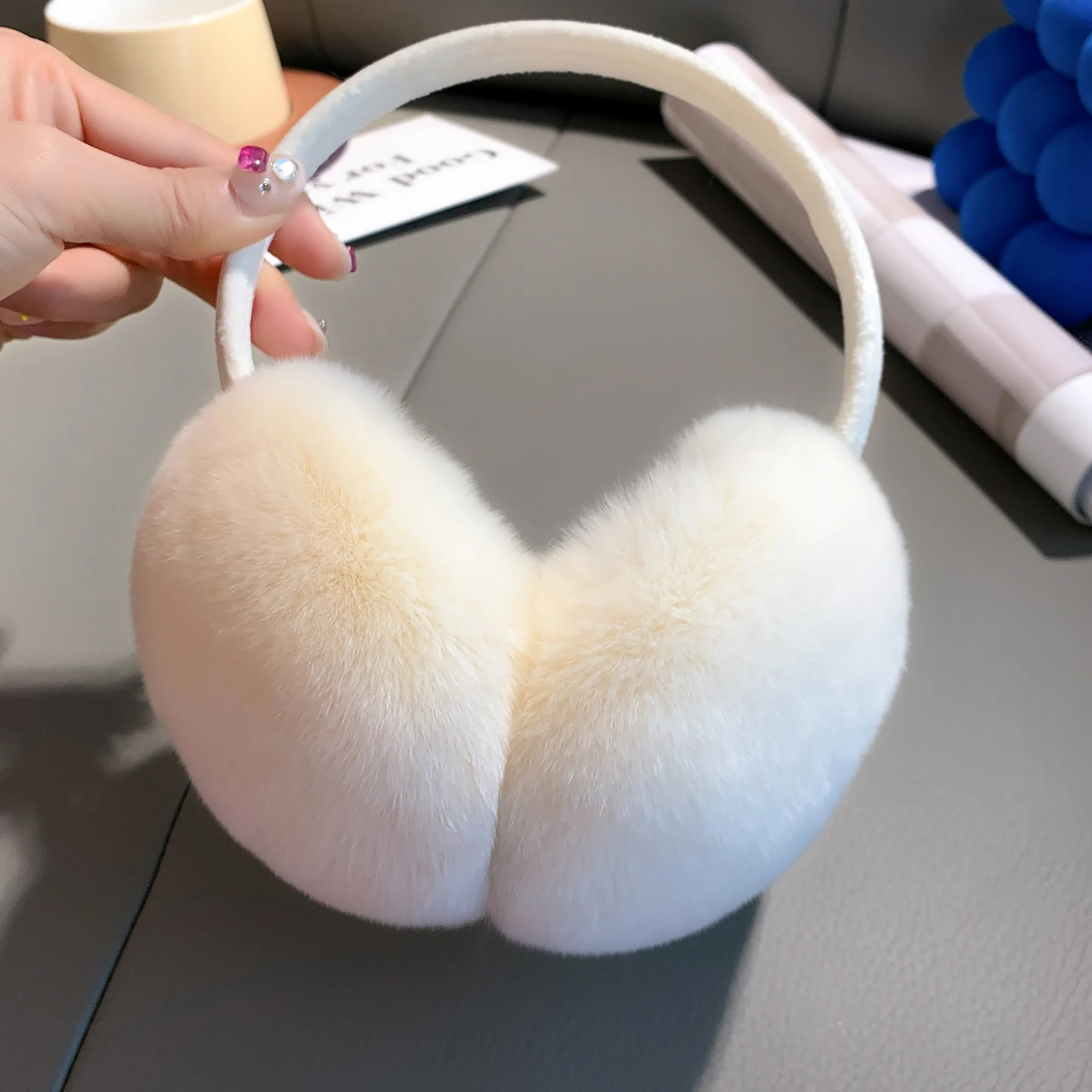 Cream-colored rex rabbit fur cute ear muffs, retractable, Korean style, solid color, warm earmuffs for women, winter plush ear c