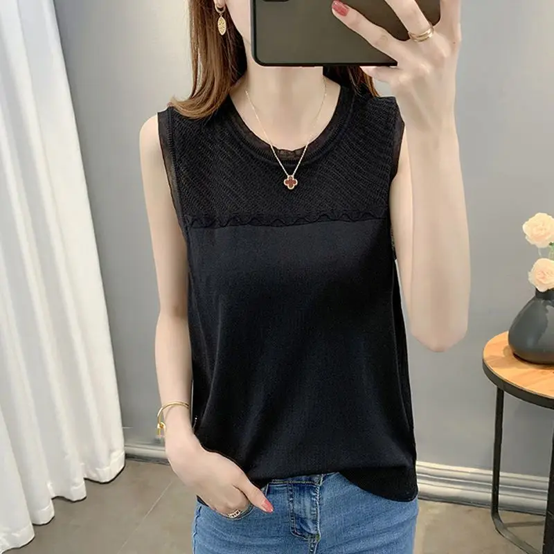 Summer Fashion Women's Clothing New Suspender Sleeveless Cool Breathable Ice Knit Bottom with Lace Cut Out Thin Tank Tops