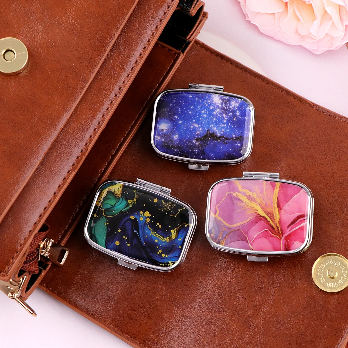 صندوق حبوب منع الحمل من الرخام المرصع بالنجوم صندوق حبوب مربع معدني مقسم للسفر محمول الخائن علبة طبية صناديق حاوية حبوب منع الحمل الصغيرة