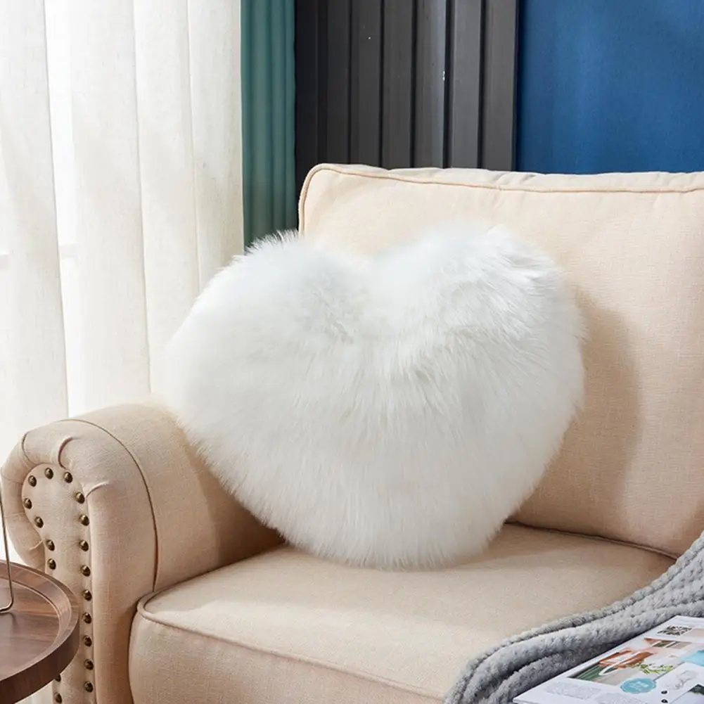 Cute Heart-shaped Furry Cushion Cover Fluffy Heart Pillow Cover Plush Heart-shaped Pillowcases Fluffy Decorative Throw for Women