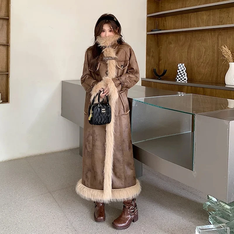 

Womens Korean Fur Integrated Lamb Fur Coat 2025 New Winter Jacket Loose Thick Plush Warm Retro Dirt Style Commuting Outerwear