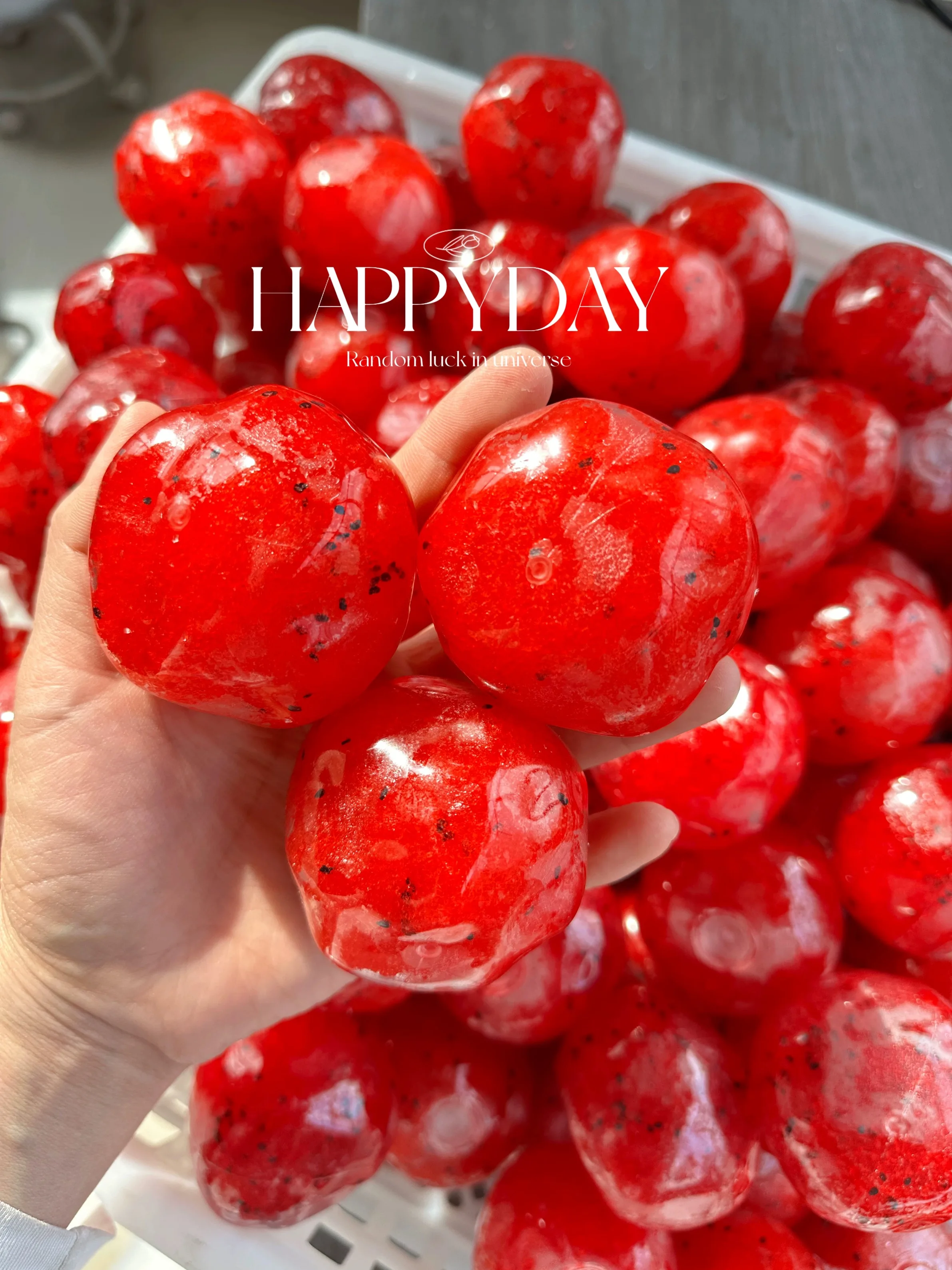 esta-bola-de-brinquedo-artesanal-de-melancia-com-vaselina-produz-um-efeito-sonoro-agradavel-e-arenoso-a-cada-pressao-E-uma-excelente-forma-de-aliviar-o-estresse