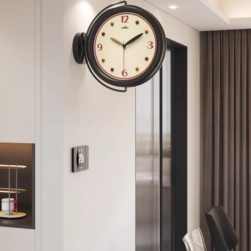 Orologio da parete dal design di alta qualità Orologio da parete per la casa retrò nordico silenzioso unico Soggiorno Horloge Murale Accessori per la decorazione della casa