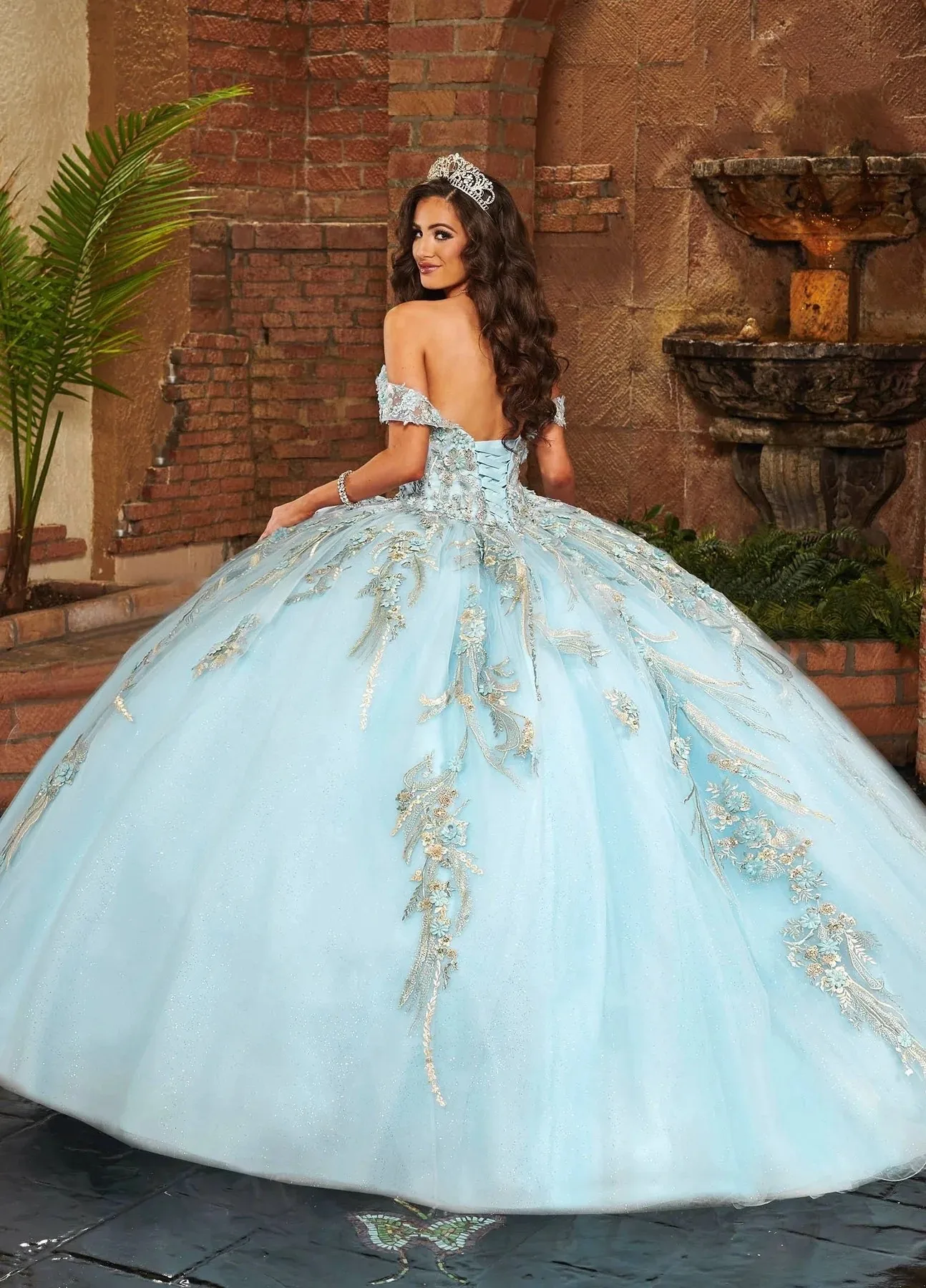 أزرق سماوي Charro Quinceanera فساتين حفلة عاري الكتفين تول زينة منتفخ المكسيكي الحلو 16 فساتين 15 Anos