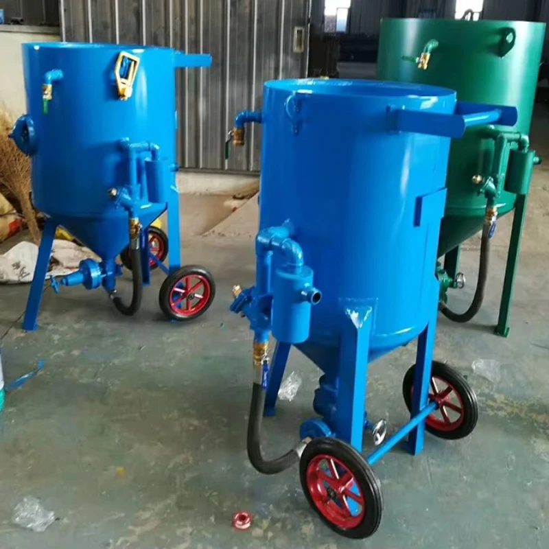 Pressure Pot Sandblaster Wet Sand Blasting Machine Low Dust Tool For Rust Removal On Construction Site Steel Workpiece view 4