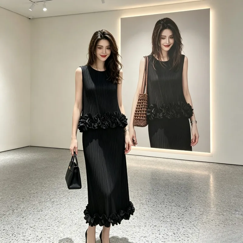 Miyake Pleated 2026 New 2026 Summer French Style Sleeveless Ruffle Set Women's Summer Elegant High-end Black Two-piece Set Pleat