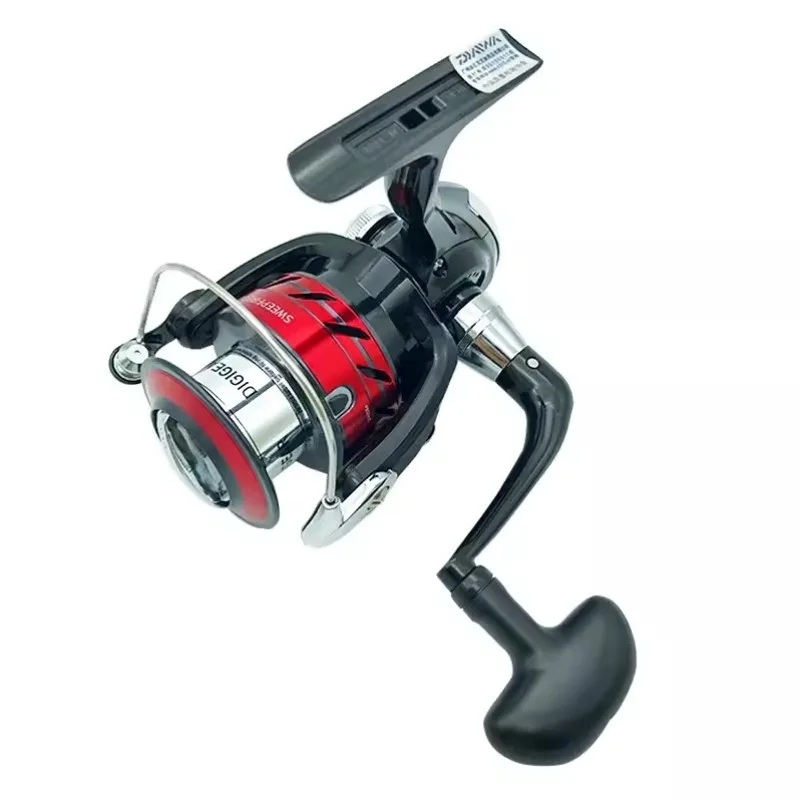 The DAIWA SWEEPFIRE 2B CS 1500 2000 2500 3000 3500 4000 4500 5000 Spining Fishing Reel