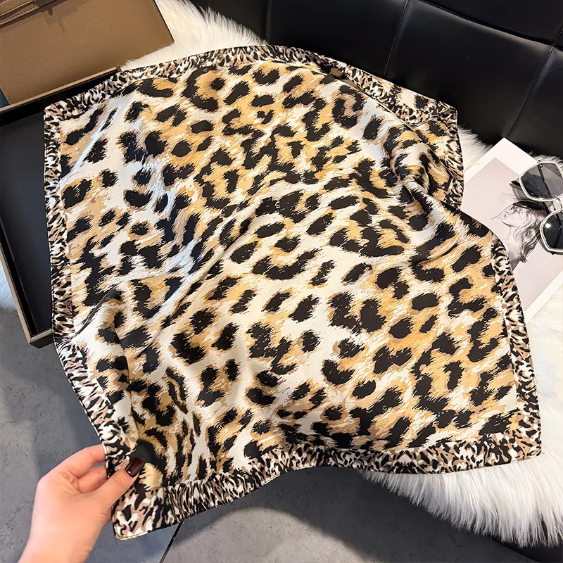 70 Small Square Scarf Silk Scarf Women's Cashew Nut Fashion Versatile Thin Professional Flight Attendant Scarf Scarf Headscarf