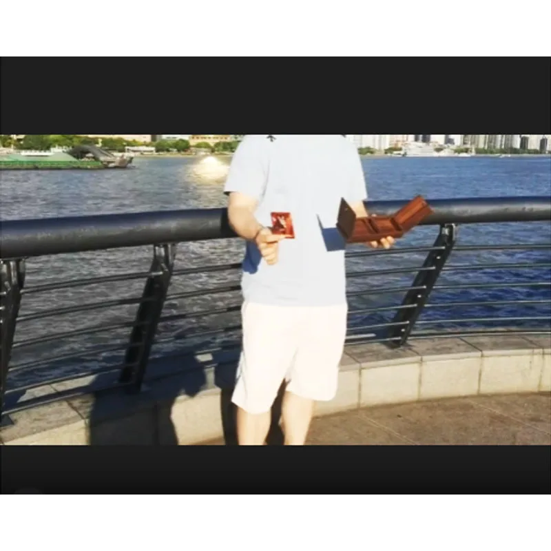 Luksusowe magiczne efekty z przesuwaniem kart (edycja z drewna orzechowego) - iluzje sceniczne, klasyczne rekwizyty magii, sztuczki.