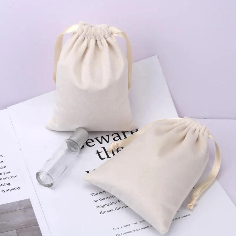 Soft velvet Gift Bags Small Luxury Jewelry packaing Pouches Eyelashes Makeup Dust Sack