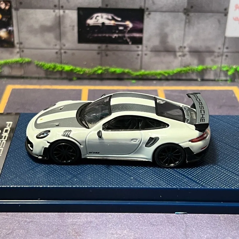 1:64 911 GT2 RS Alloy Sports Car Model Diecast Metal Track Racing Car Model Miniature Scale Simulation Collection Kids Toys Gift