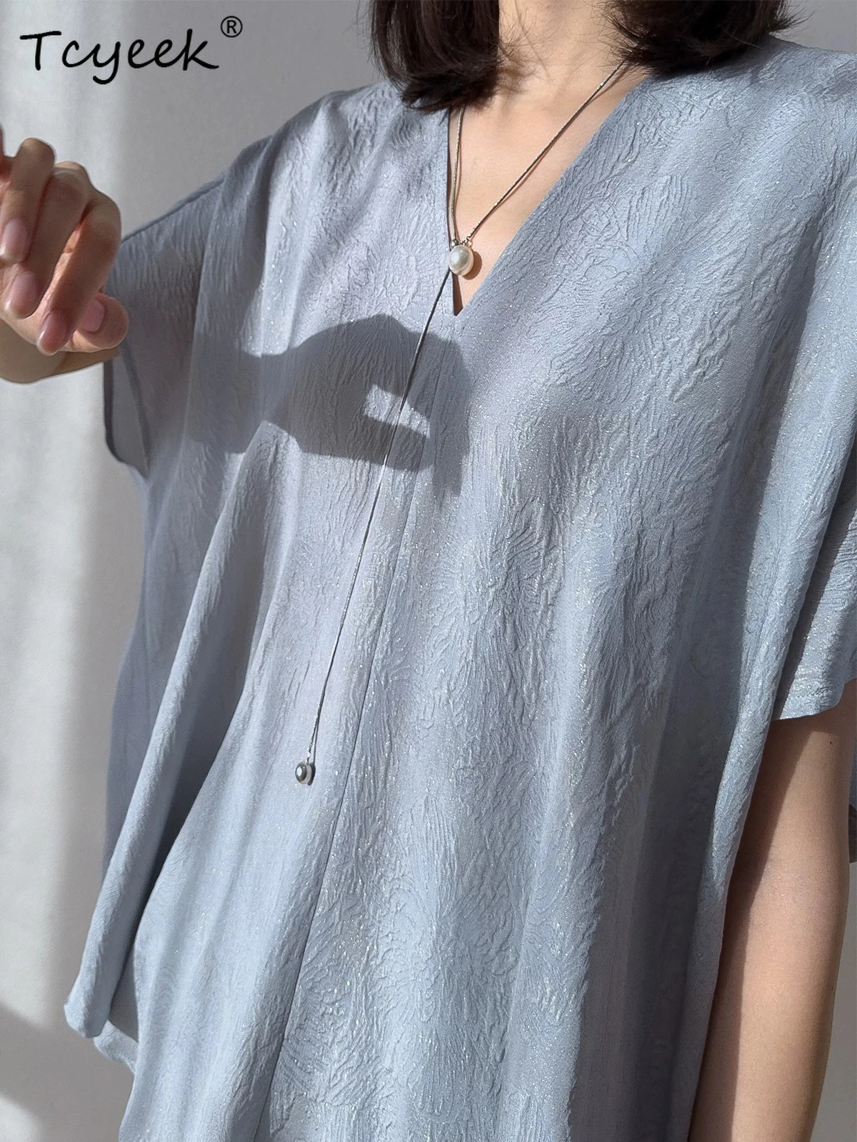 Tcyeek 100% Mulberry Real Silk Elegant T-shirts for Women Fashion Womens Top Batwing Sleeve Loose Fit Summer Clothes Топ Женский