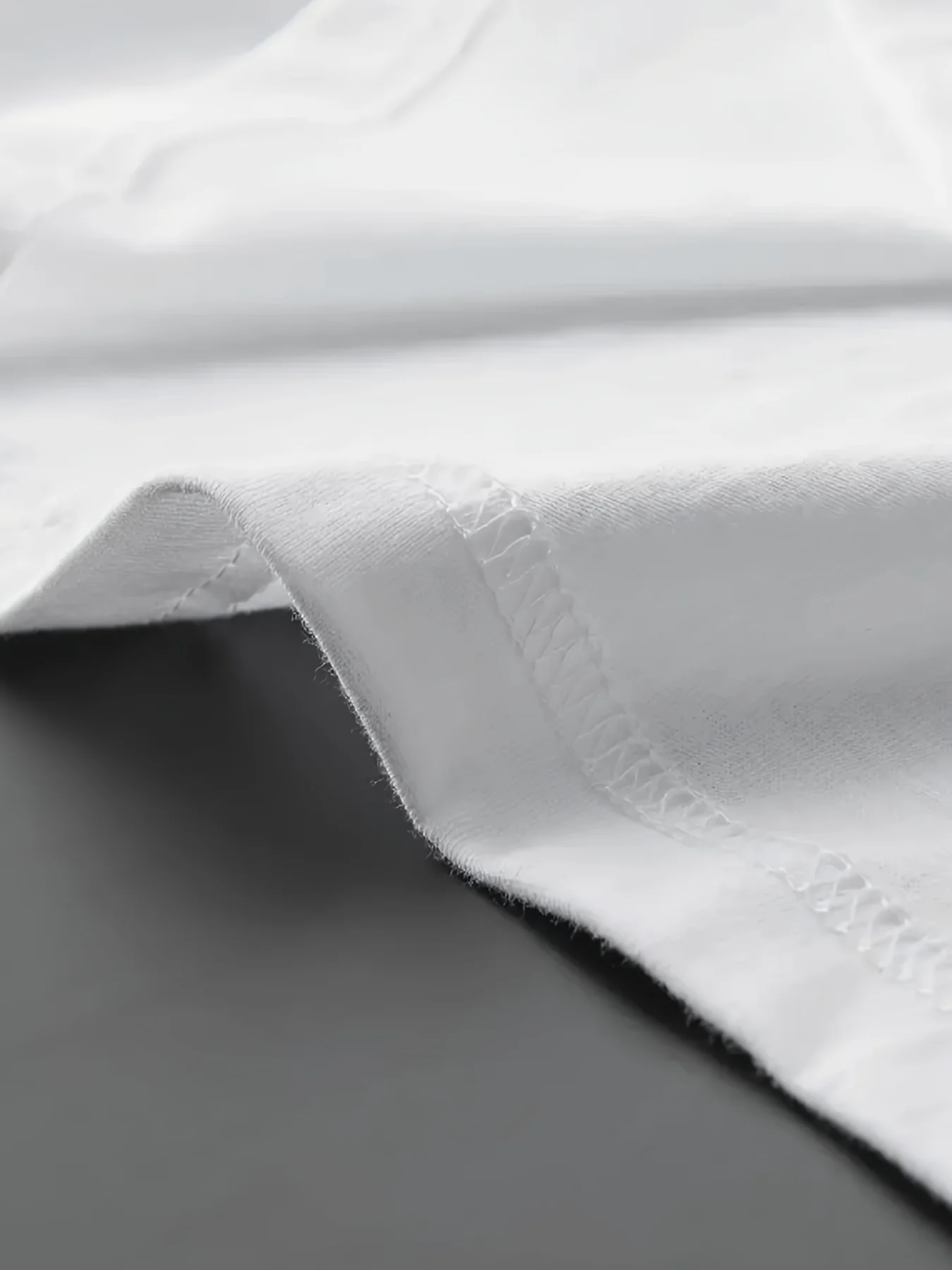 Vibrant Dog Print Crew Neck T-Shirt  Short Sleeve Casual Style for Summer Womens Fun Animal Patterned Clothing for Spring Summer