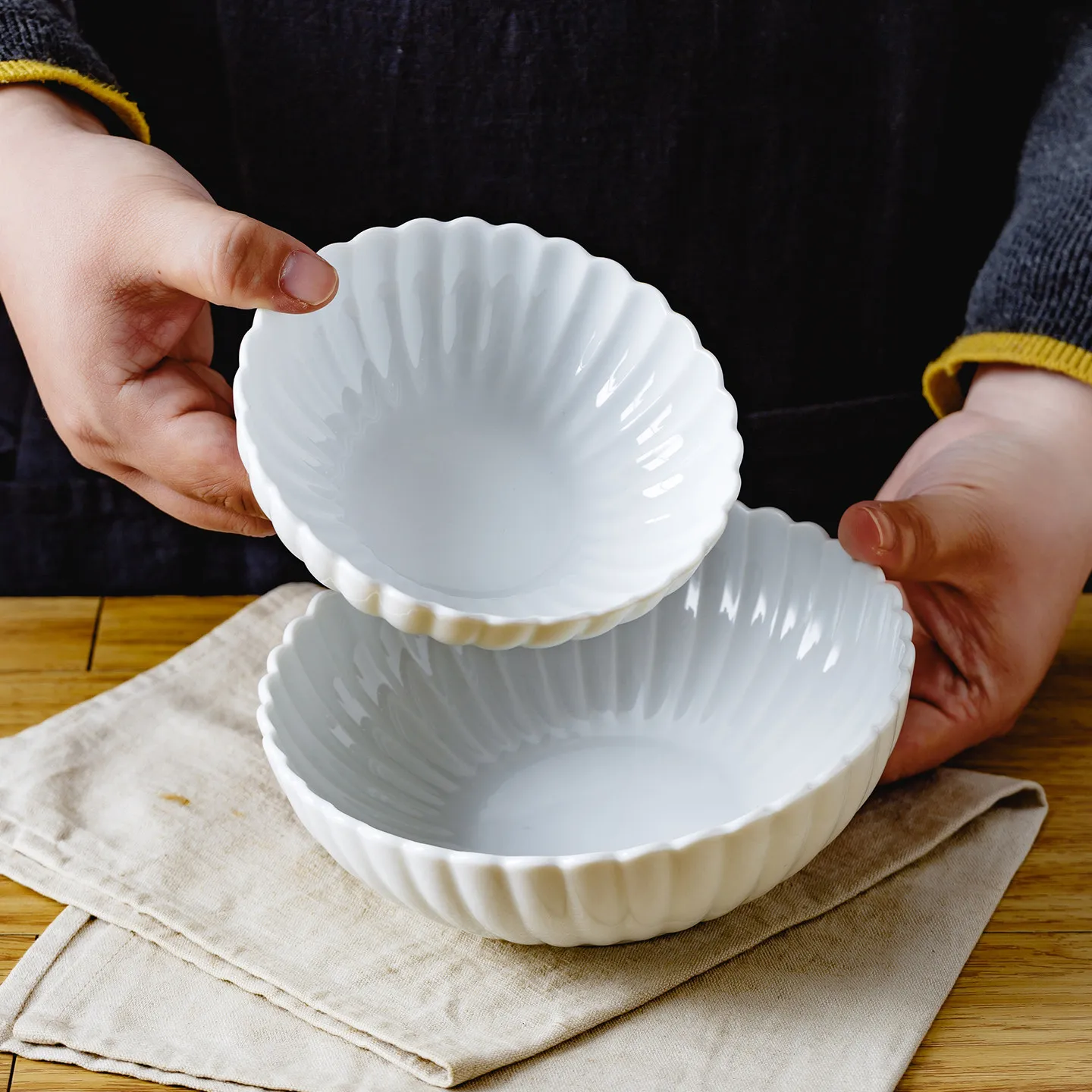 Japanese Imported White Ceramic 8.1 Inch Plates Chrysanthemum Fluted Edge Salad Dessert Plates Pure White Appetizer Small Bowls