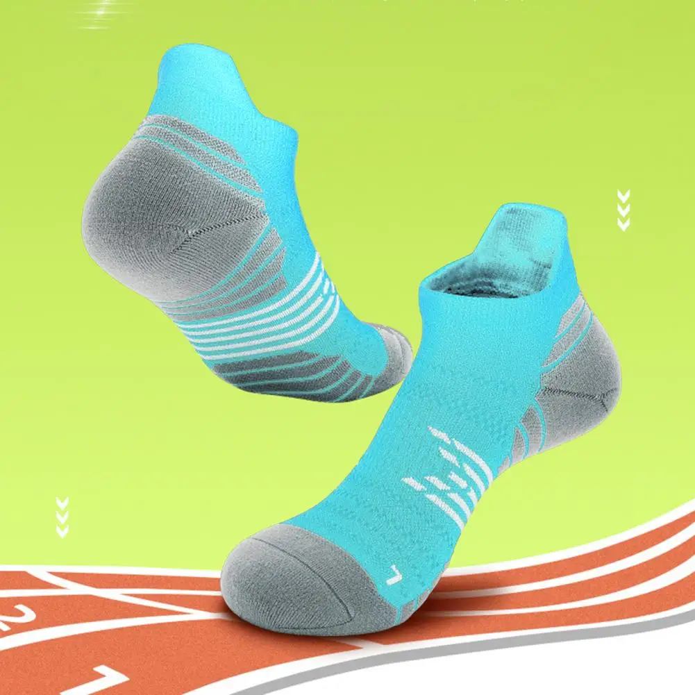 1 Pair Socks Stretchy Anti-slip Strips Sports Socks Towel Bottom Badminton Sports Socks Sportswear