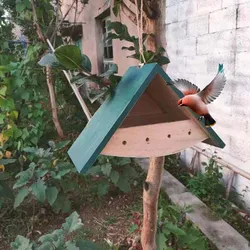 1 Piece Wooden Bird Feeder Outdoor Wild Bird Feeder Courtyard Garden Wooden Bird Feeder Hanging Convenient Pearl Bird Feeder
