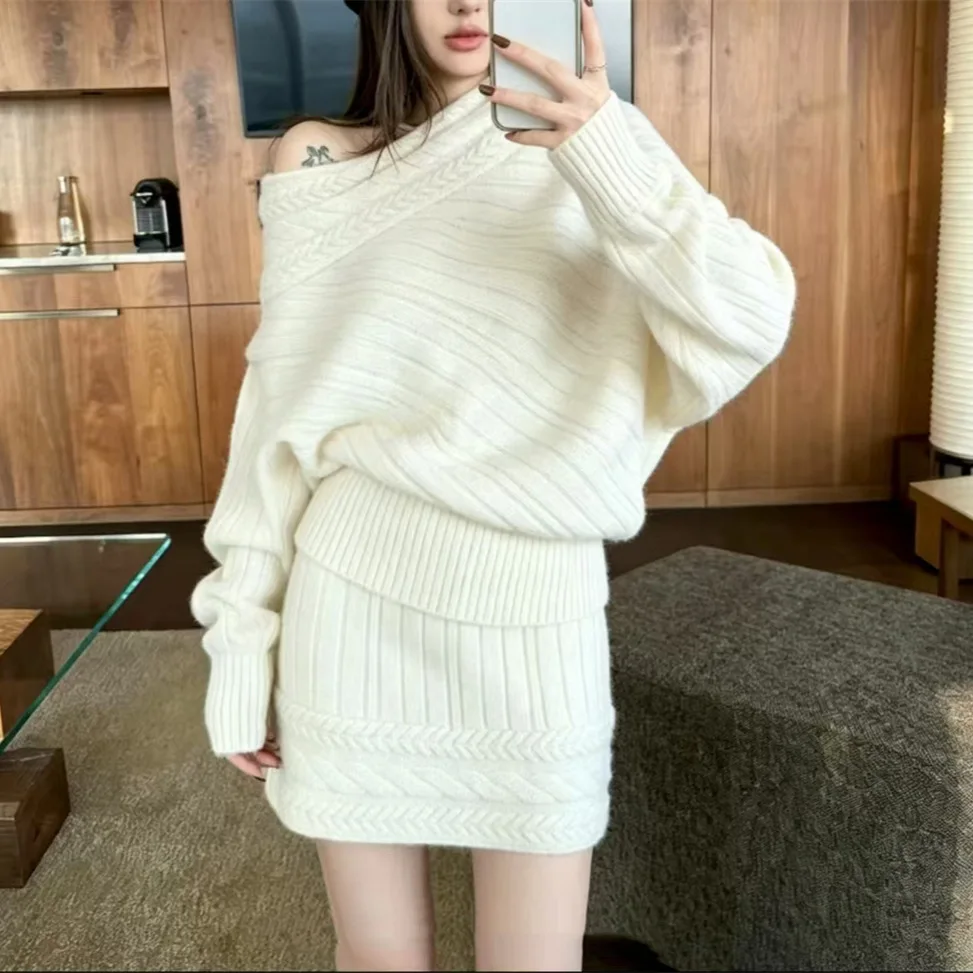 One-word Shoulder Pullover, Short Fashion Two-piece Women's Clothing, Autumn and Winter New Loose Temperament Suit Women