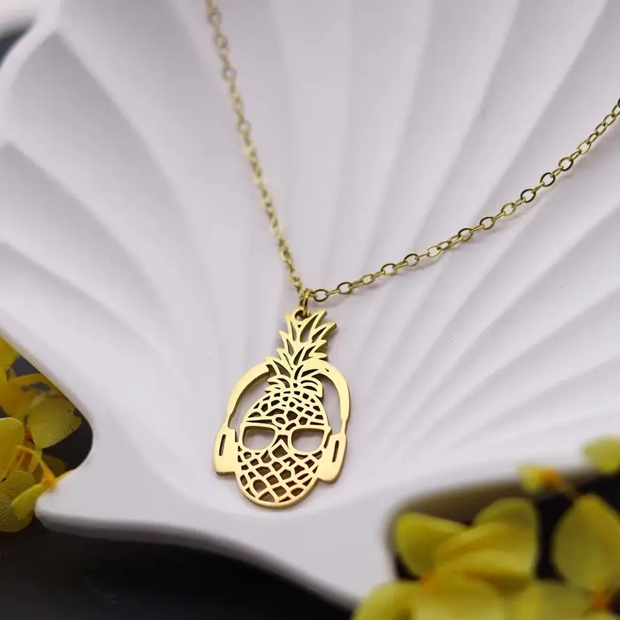 Collar de Acero Inoxidable con Diseño de Piña y Superhéroe, Estilo Punk, para Hombre y Mujer, Joyería de Moda para la Clavícula, Regalos