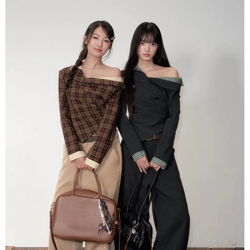 

Винтажные клетчатые рубашки нестандартной формы, женские сексуальные укороченные блузки с открытыми плечами в стиле Харадзюку, уличная одежда, корейские топы с косым воротником и длинными рукавами