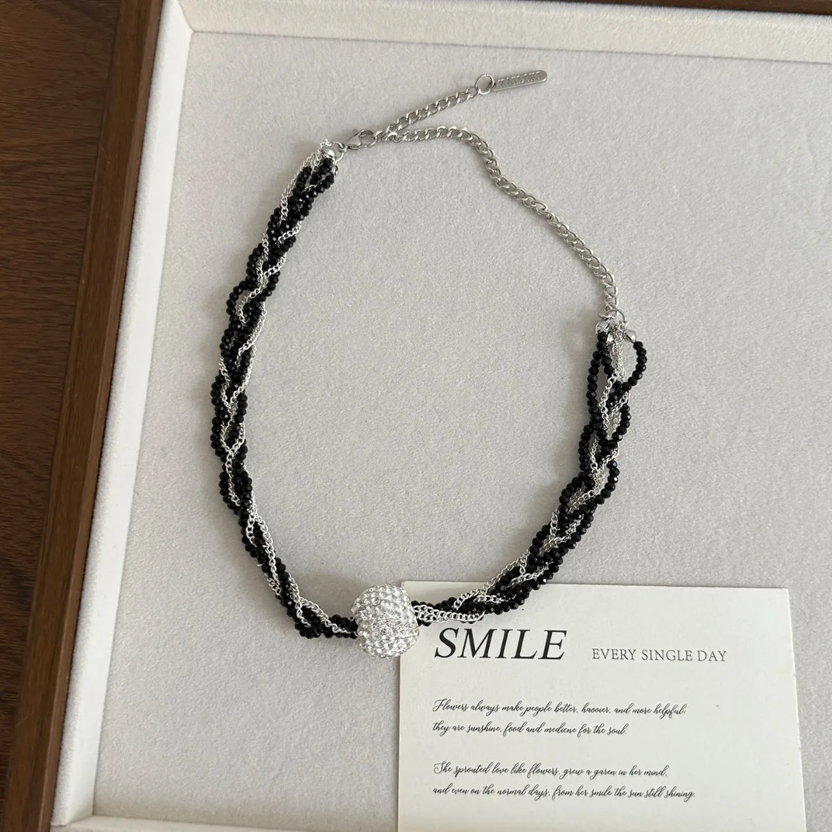 Sweet‑Cool Style Zircon Inlaid Necklace for Women, Light‑Luxury Woven Beaded Clavicle Chain, Fashion Delicate Neck Chain Party J