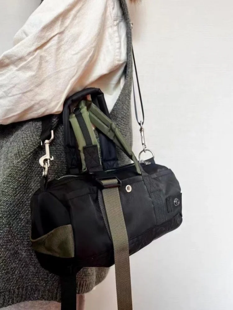 Tas selempang wanita modis warna kontras tas bahu Grunge tas tangan kargo kasual pria mode tas selempang wanita