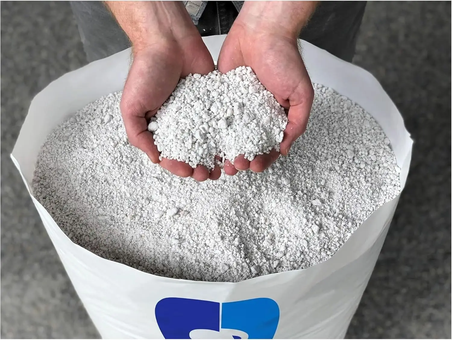Supreme Perlite Coarse Horticultural Perlite 4 Cu Ft, Soil Aeration Potting Mix, Natural Growing Media for Indoor Outdoor Plants