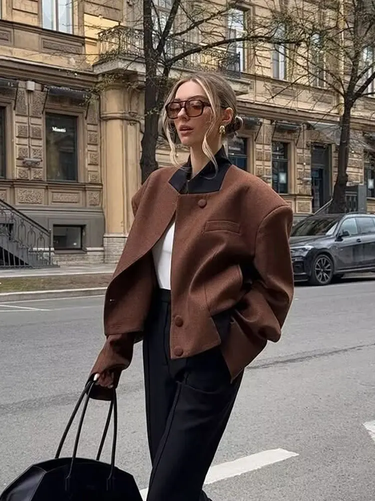 

HH Autumn Vintage Spliced Jacket Long Sleeves Turtle Collar Single-breasted Shoulder Pad 2025 Women's Chic Asymmetric Coats