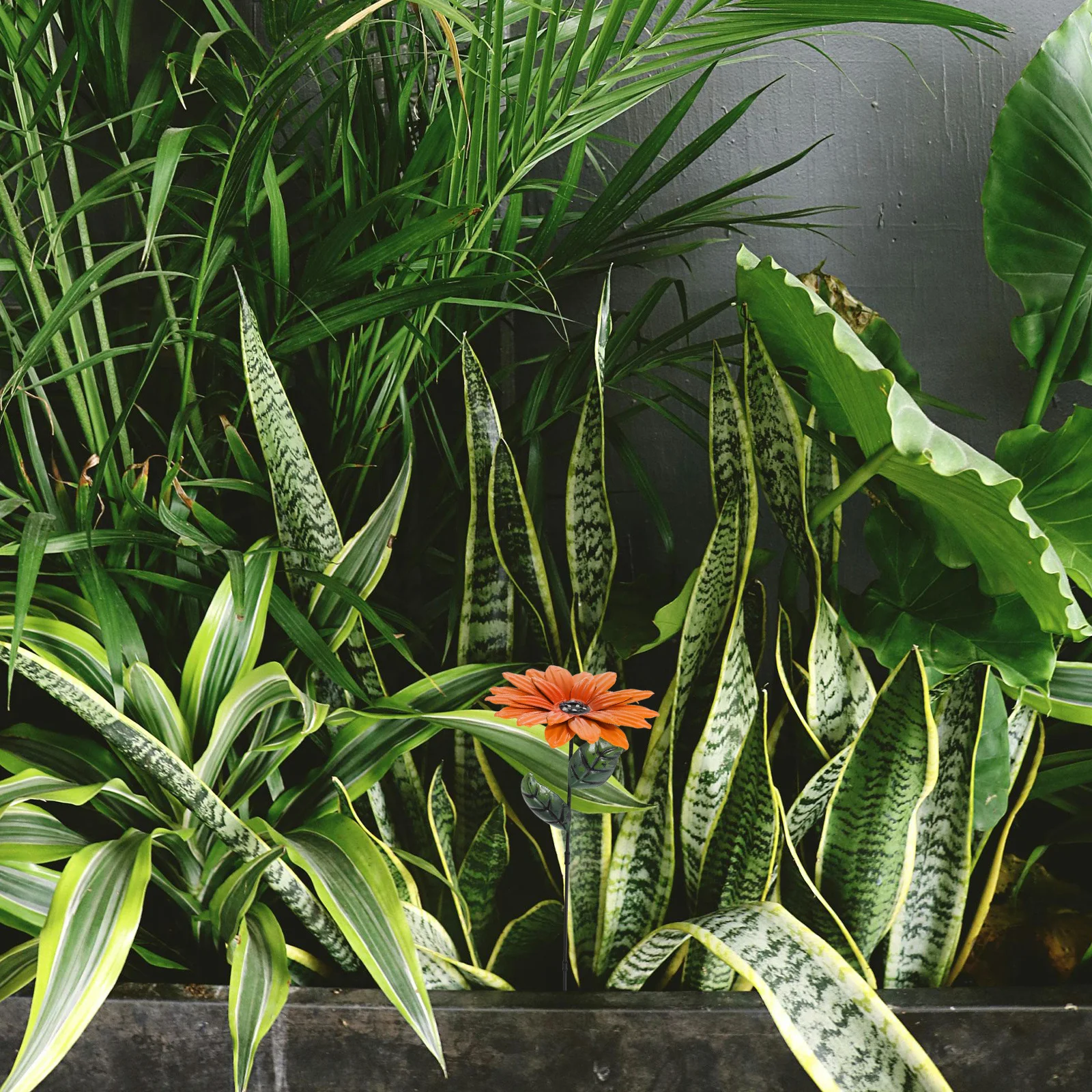 

Garden Sunflower Stake Decor Iron Metal Insert for Outdoor Yard Patio Flower Decoration Ground Inserted Landscape Ornament