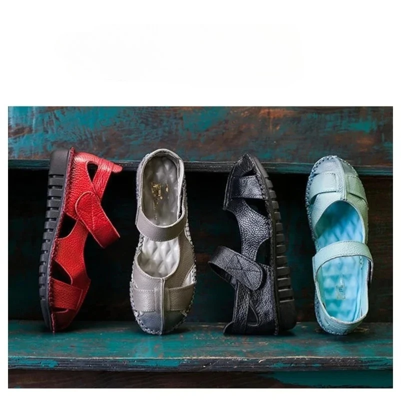 2025 Chaussures لوحات الصيف تنفس صندل مسطح أحذية الصنادل للنساء أحذية جلدية بدون كعب حقيقية