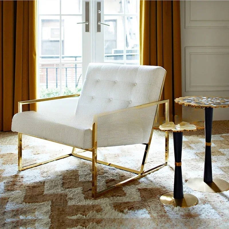 シンプルなポストモダンなシングルソファ家具リビングルームステンレススチールファブリックソフトバッグ