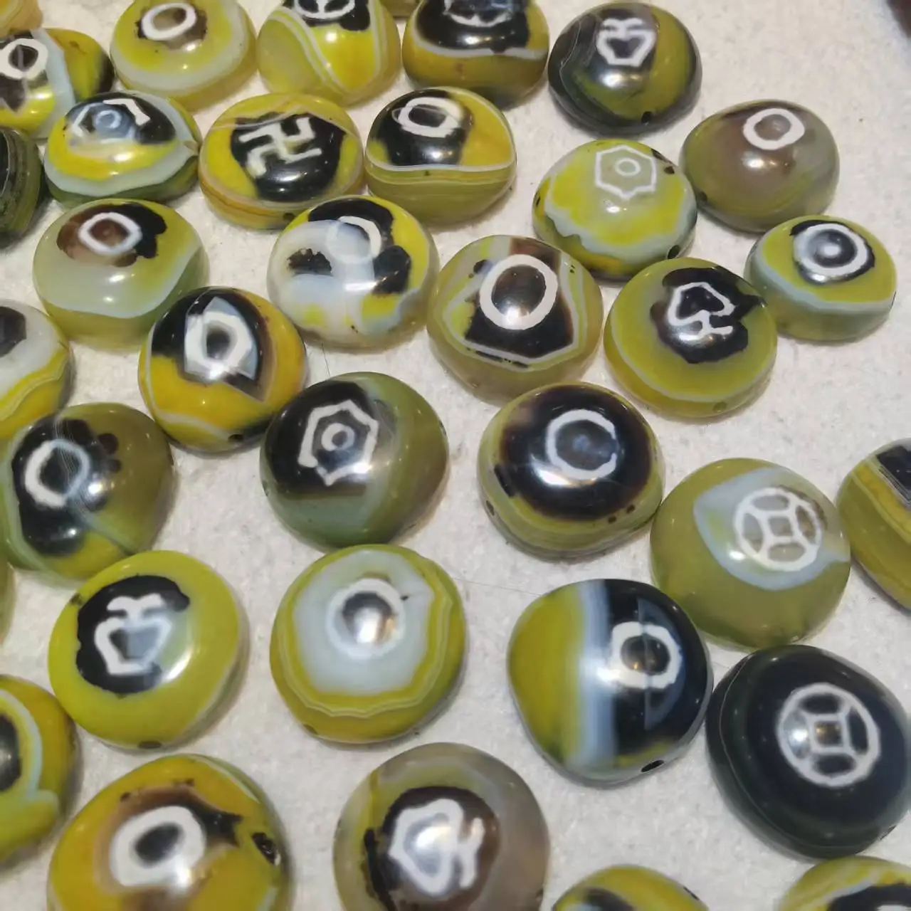 30pcs/lot Rare Pattern Natural Agate Yellow Color Heaven Eyes Dzi Beads Jewelry Amulet  Magic Power Collectible Treasure