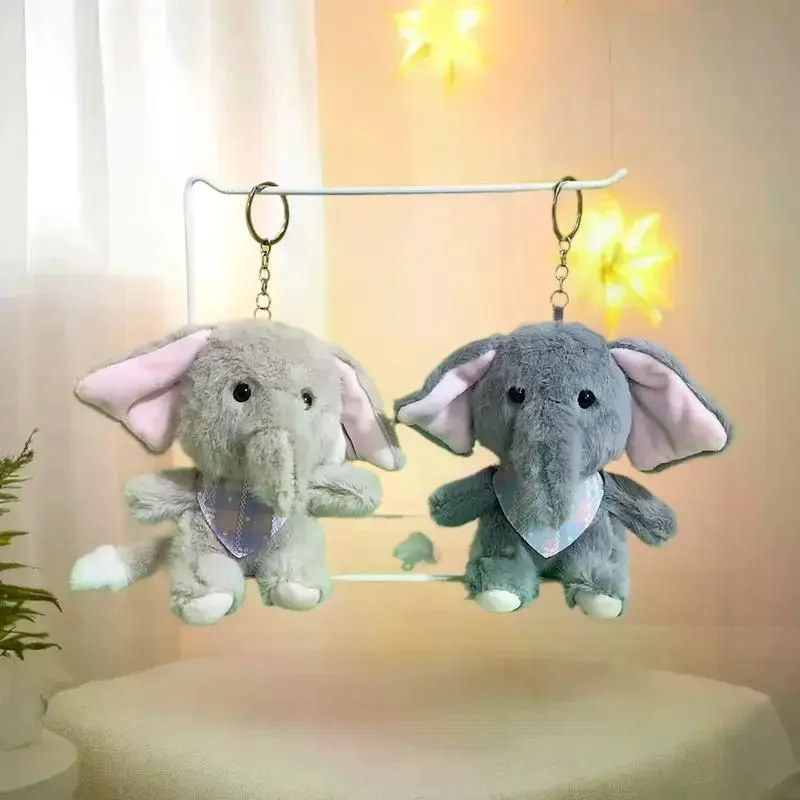 Porte-clés éléphant en peluche pendentif sac ; Jouet en peluche de poupée de dessin animé mignon ; Porte-clés doux ; Décor suspendu pour sac à dos vibrant