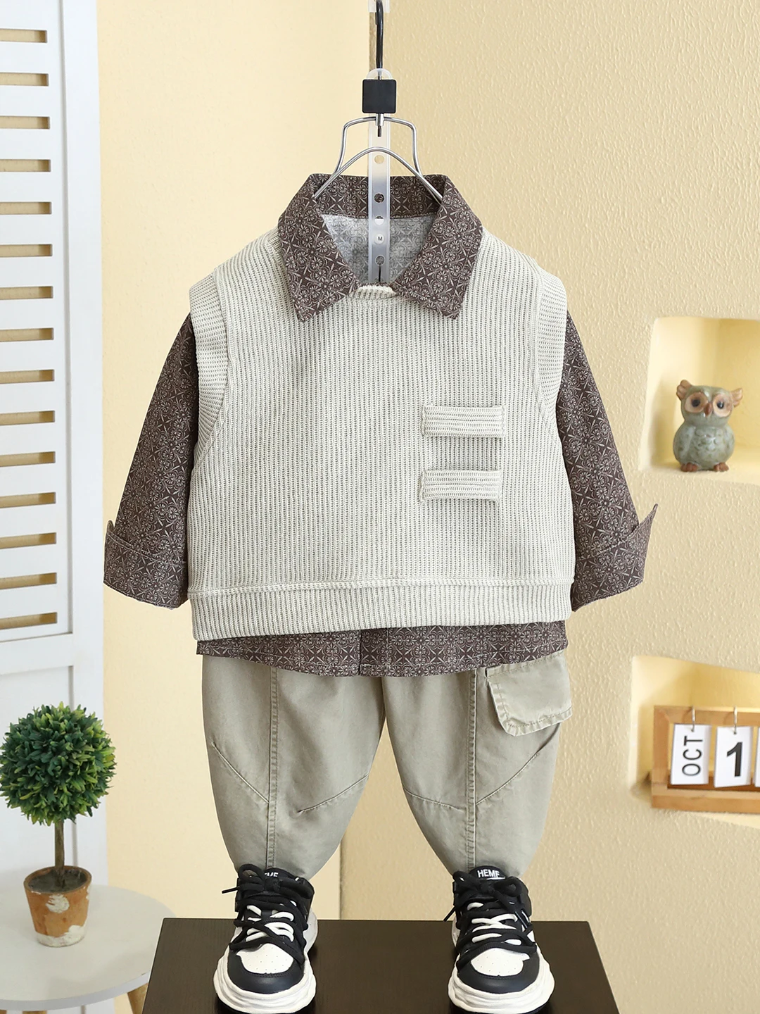 

Модный комплект для мальчиков: футболка, длинные брюки, свитер, жилет, хлопковая одежда для малышей на весну-осень