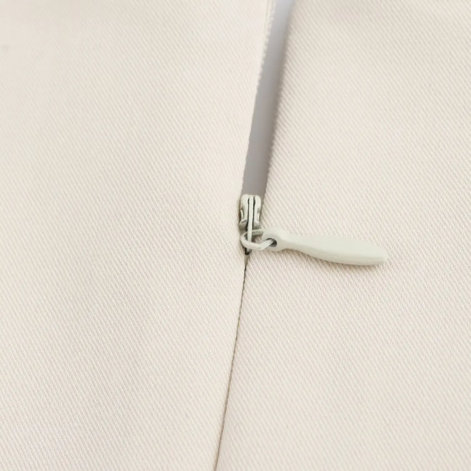 فستان نسائي جديد أنيق مزين بفيونكة سادة ونحيف وواسع ومطوي فستان قصير كلاسيكي بدون أكمام وسحاب خلفي للنساء #5