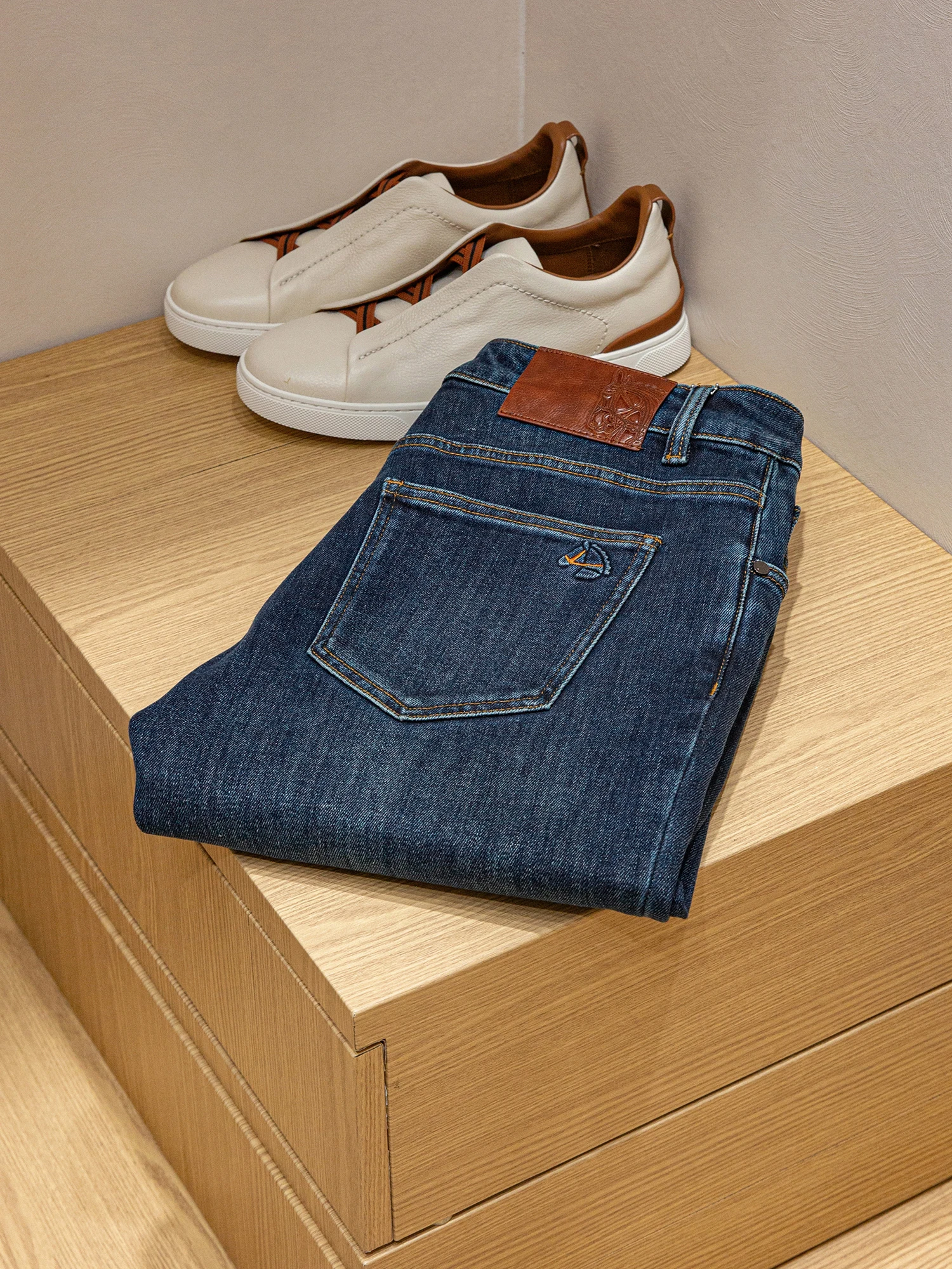 

Удобные эластичные мужские джинсы из органического хлопка прямого кроя для повседневной носки, осенне-зимние, высококачественные, свободного кроя, из денима