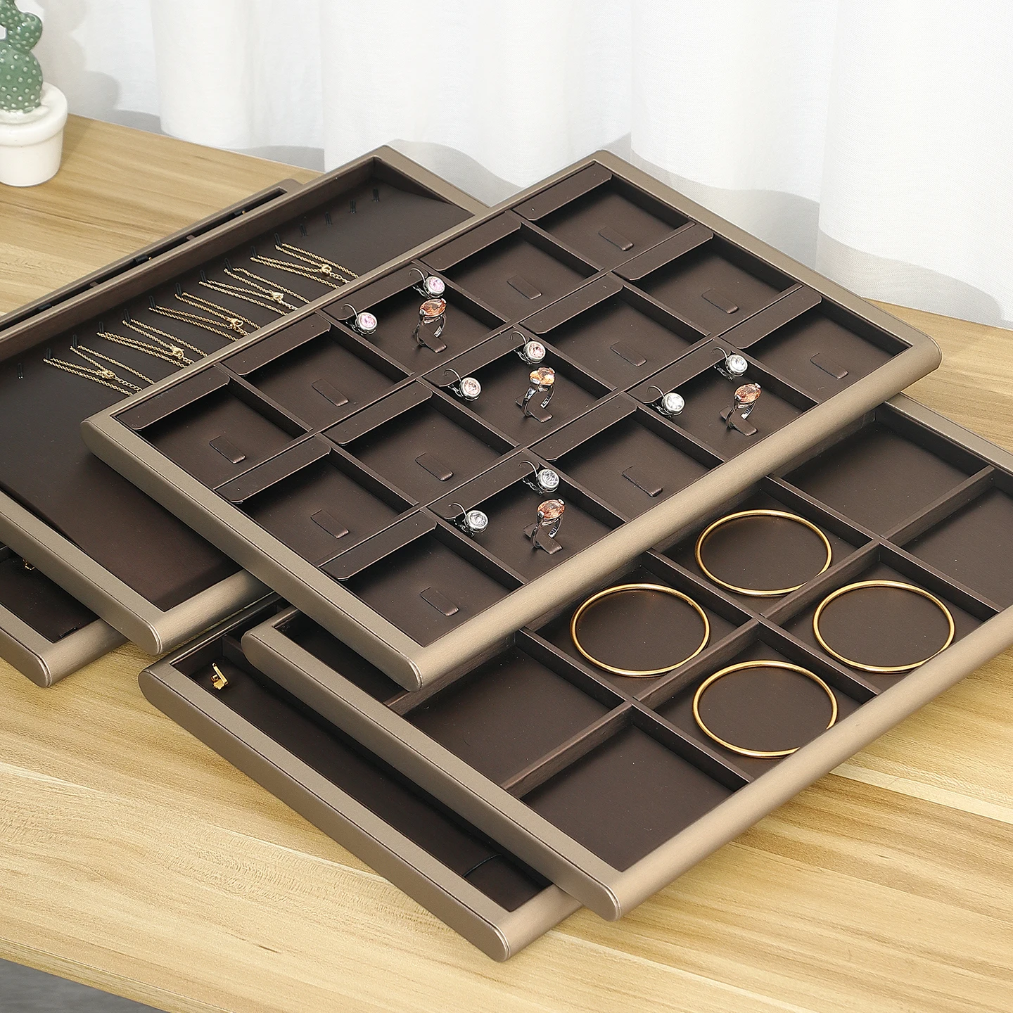 Brown Color Jewelry Tray Rings Organizer Necklace Pendant Show Stand Bracelet Dispaly Holder Beads Storage Tray