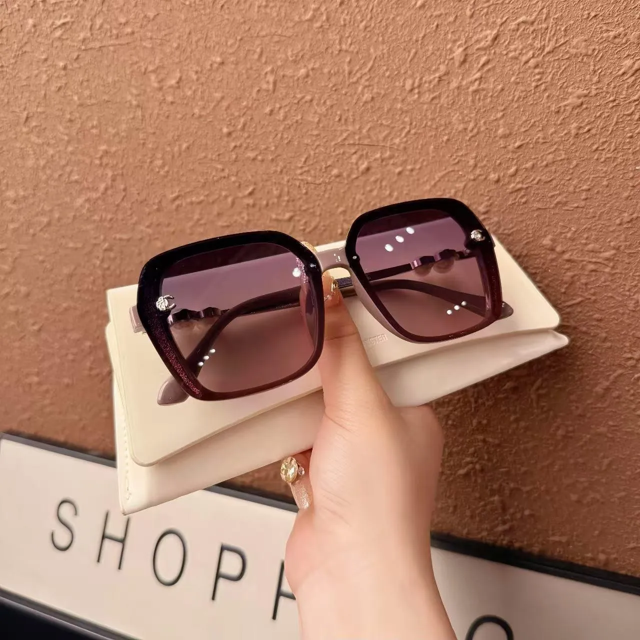 Fashion Internet Celebrant Same Style Pearl Polarized Sunglasses Women's Concave Shape Street Photoshoot UV-proof Square Sunglas