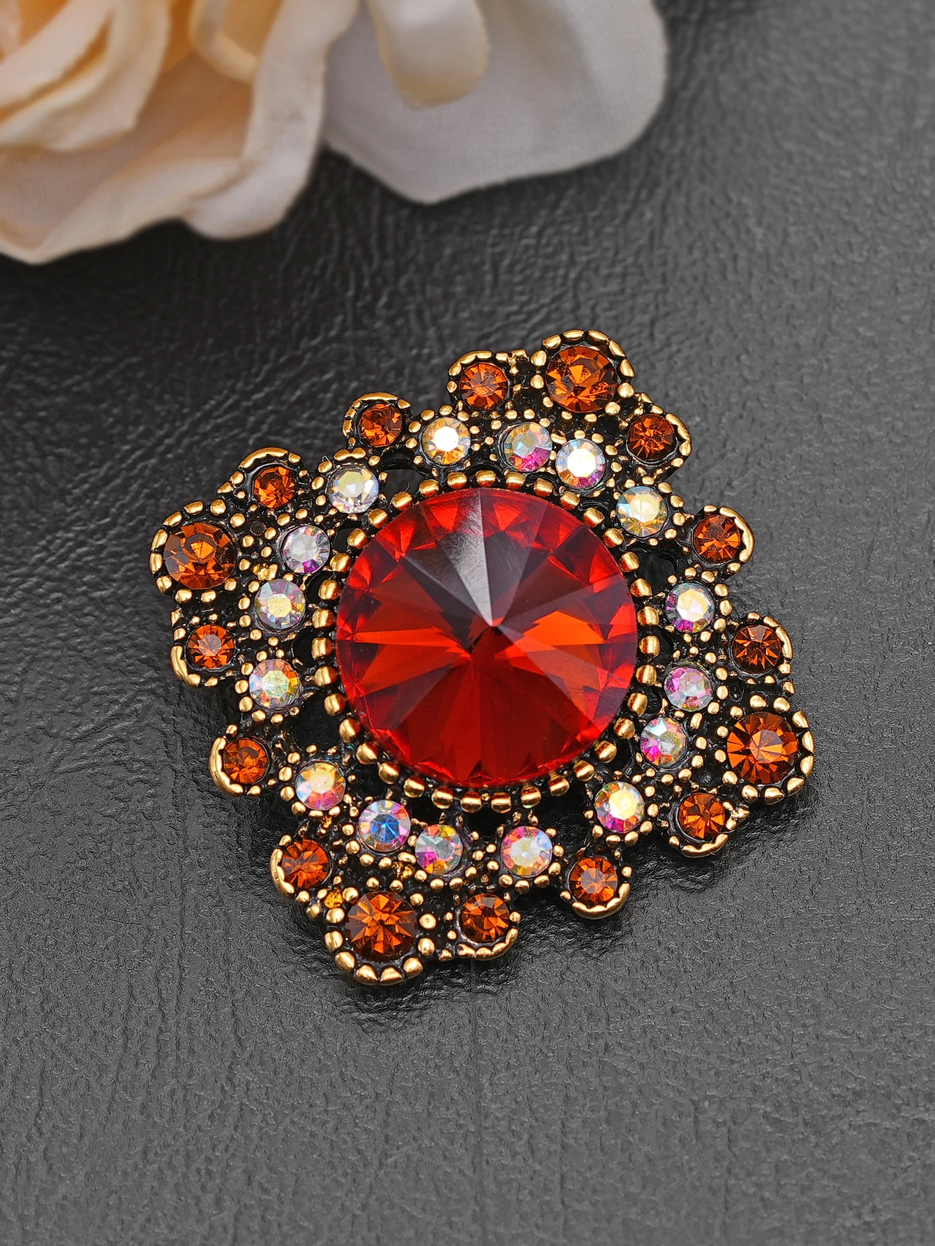 2pcs/Retro Red Diamond Metal Buttons DIY Hand Sewing Clothing Decorative Buttons Fashion Accessory