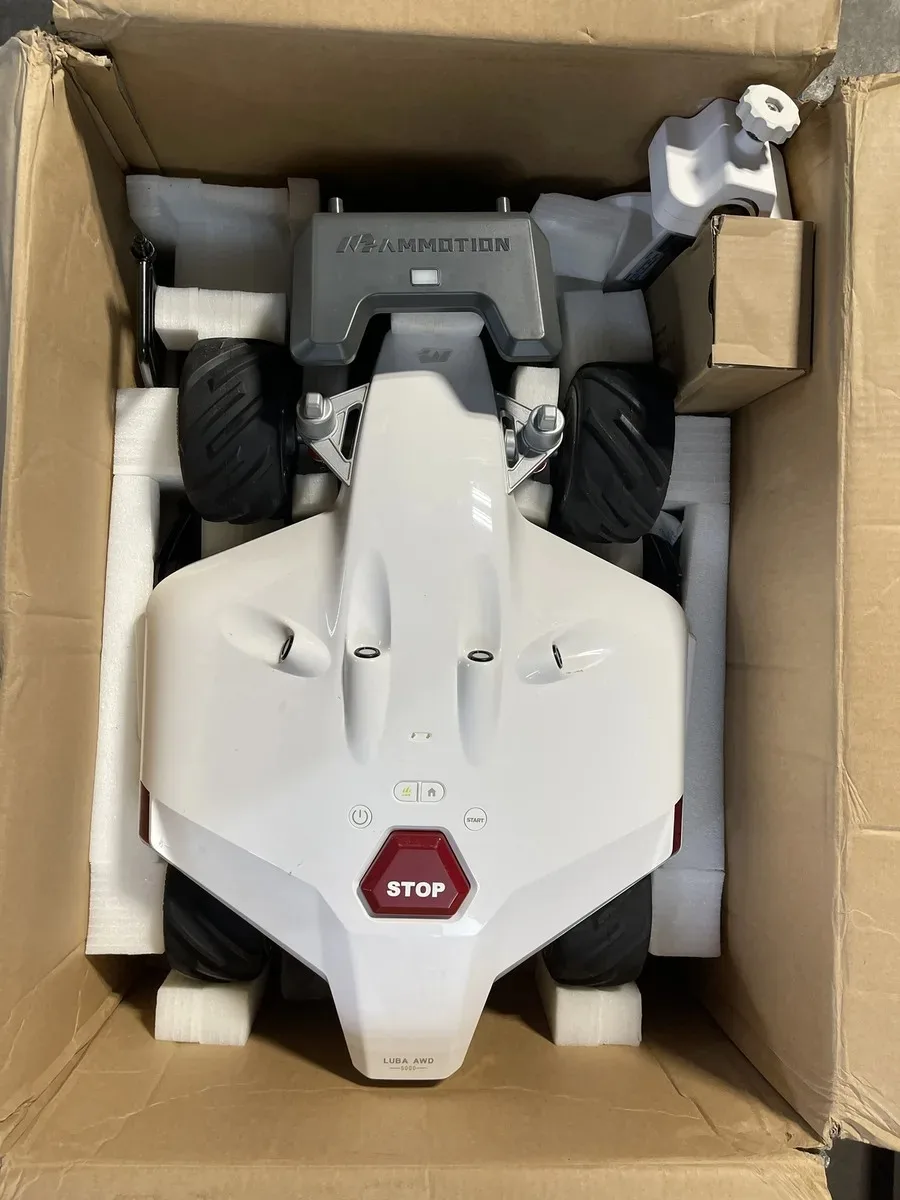

BRAND NEW Luba 2 awd 5000 robot lawn mower