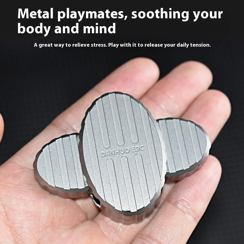 Piastra di spinta meccanica in lega di titanio Collegamento multi-dito Gioca con la punta delle dita EDC Agitarsi Giocattolo Giocattolo antistress Adulti Fidget Gadget