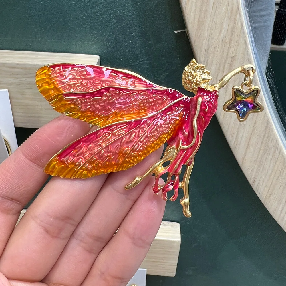 Guide angel enamel French style, Western antique Internet celebrity explosion exquisite high sense temperament versatile brooch