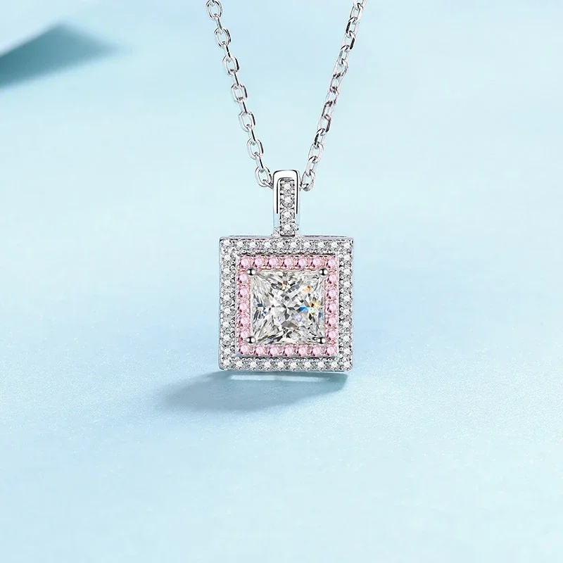 New Square PT950 Platinum 1Ct Moissanite Diamond Pendant Popular Female Sweet Temperament Necklace for Party Like Women Wedding