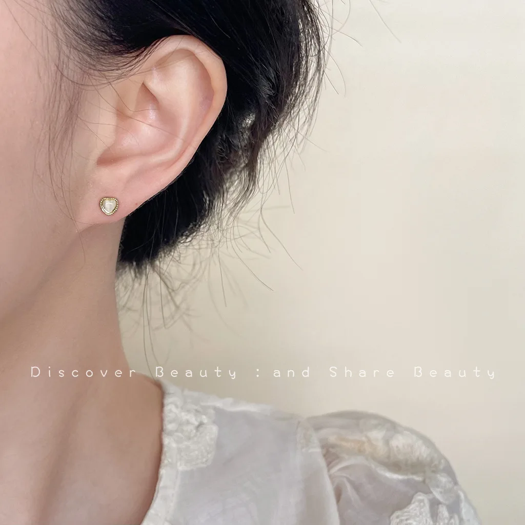 DIY accessories Mini glass opal love stud earrings female Korean small fresh and sweet earrings simple temperament commuter ear